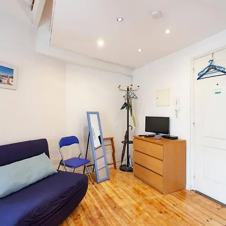 Alfama I, Eco-penthouse With View & French Balcony * Lisboa