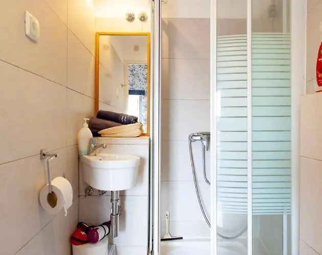 아파트 Alfama I, Eco-penthouse With View & French Balcony 리스본